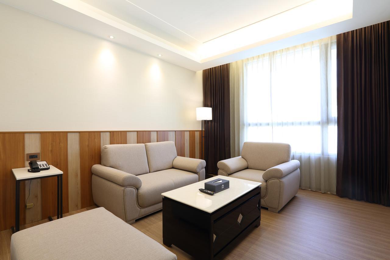Full Kind Hotel เมืองฮวาเหลียน ภายนอก รูปภาพ