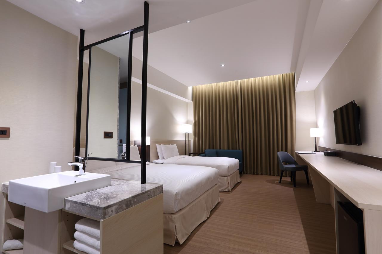 Full Kind Hotel เมืองฮวาเหลียน ภายนอก รูปภาพ