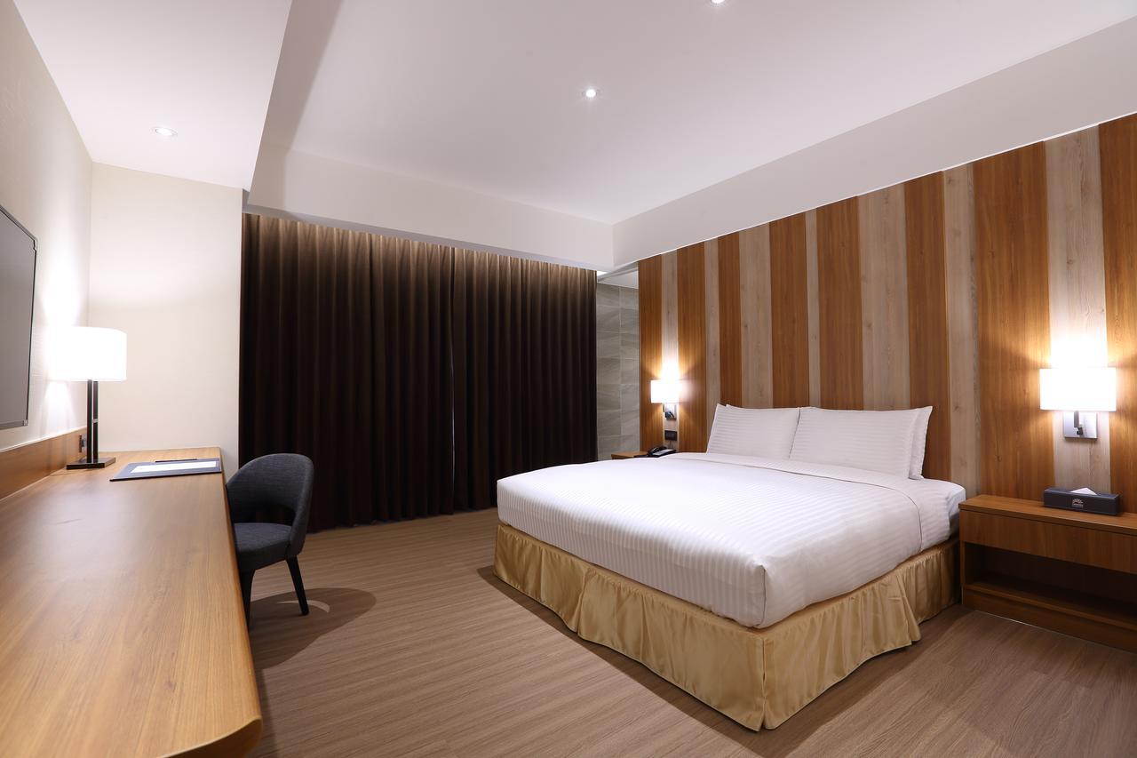 Full Kind Hotel เมืองฮวาเหลียน ภายนอก รูปภาพ